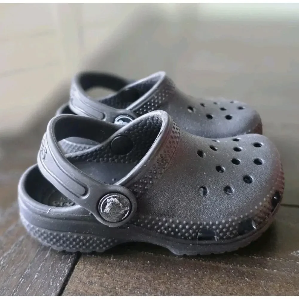 CROCS Toddlers Classic Clogs Black C6 Beach Unisex Swim Shoes Cleaned
